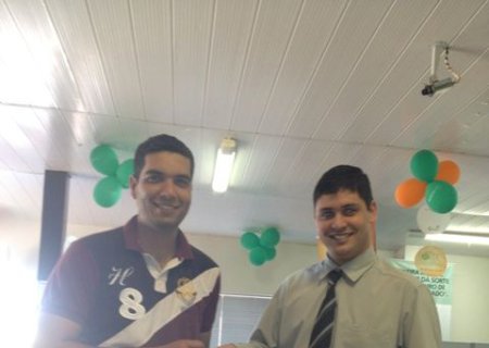 Sicredi contempla 19 associados com notebooks