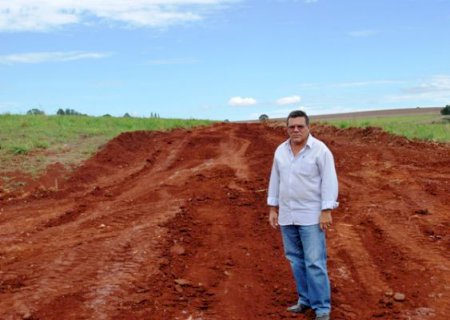 'Essas casas vem para minimizar o déficit habitacional no município', diz Eugenio Freire durante visita ao Bairro Ipê