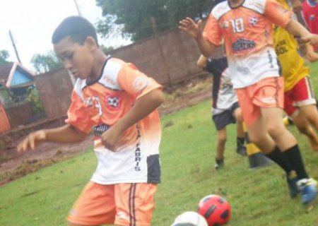 Jogador de Aral Moreira é selecionado em 'peneirada' do Santos FC