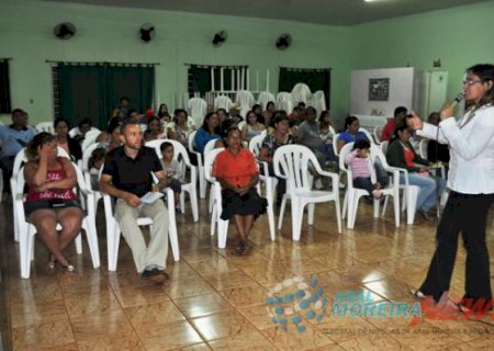 Famílias beneficiadas com moradias participam de reunião Técnica Social da AGEHAB