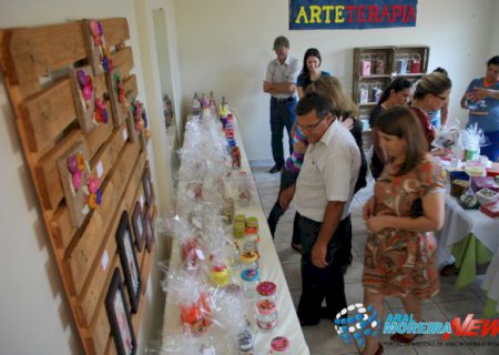 Feira de Artesanato da APAE apresenta trabalhos desenvolvidos pelos alunos