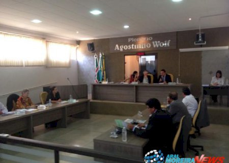 Edson de David veta parcialmente projeto que altera o orçamento do município