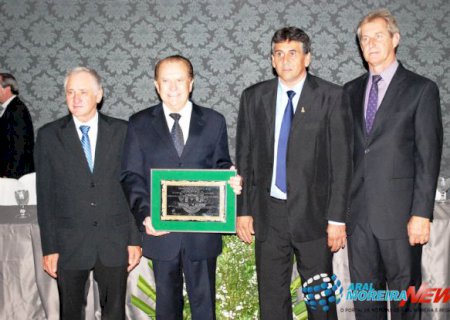 Presidente da Coamo é agraciado com titulo de Cidadão Aralmoreirense