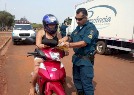 PM realiza atividades educativas no trânsito em Aral Moreira
