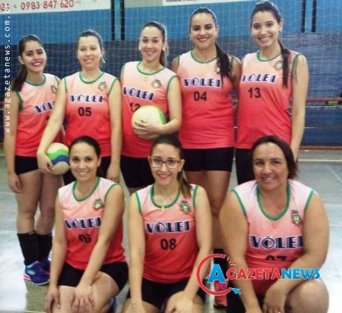 Equipe feminina de Aral Moreira.