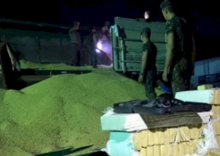 Militares do Exército apreende caminhão com mais de meia tonelada de maconha em Aral Moreira