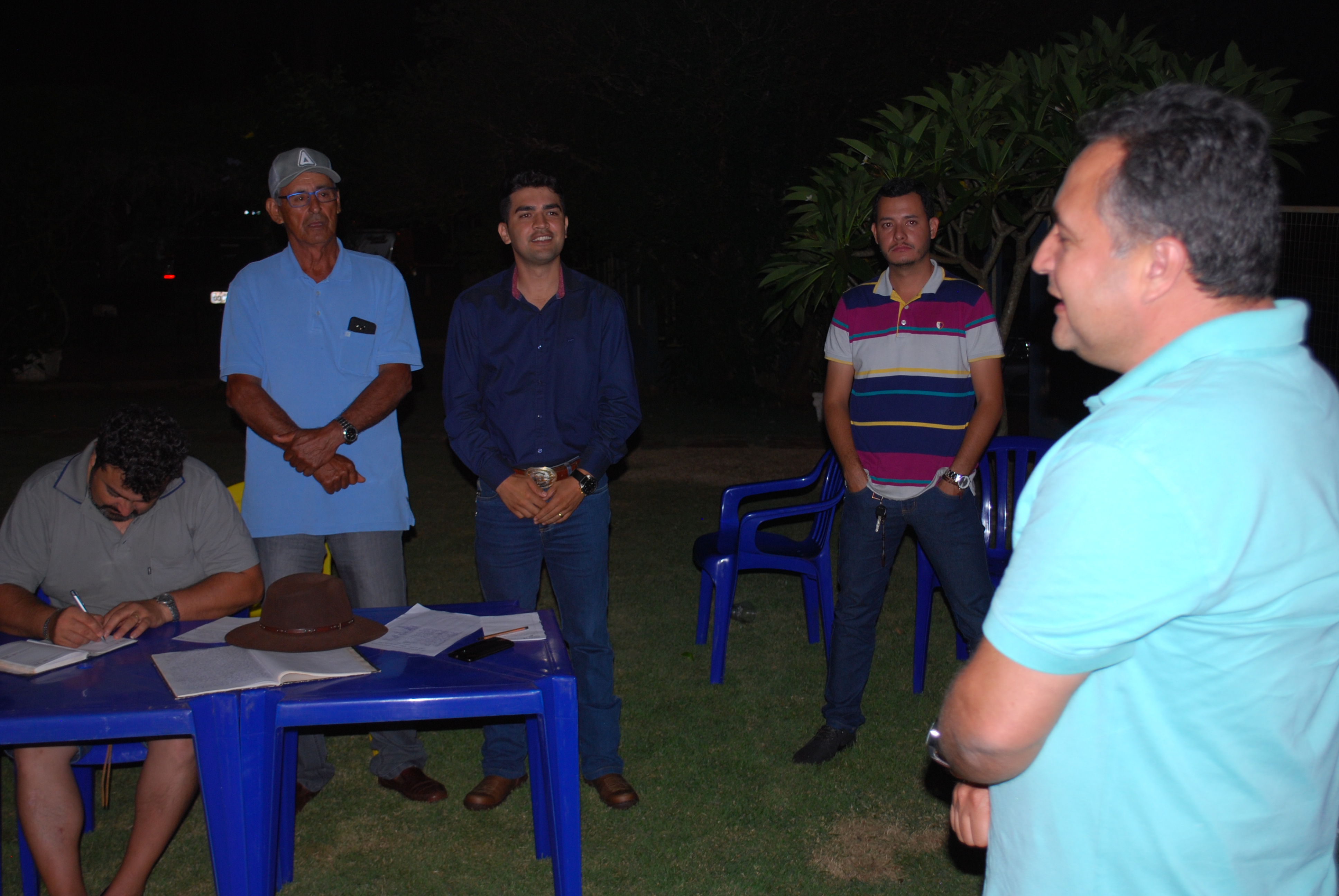 Prefeito Alexandrino Garcia em pronunciamento na elei&ccedil;&atilde;o para escolha da nova diretora.