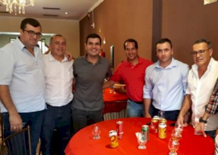 Vereadores e empresário de Aral Moreira mantêm conversa com deputado Estadual Jamilson