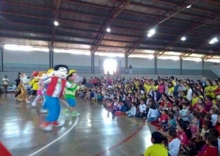 'Turma do Nosso Amiguinho' se apresenta nesta quinta em Aral Moreira