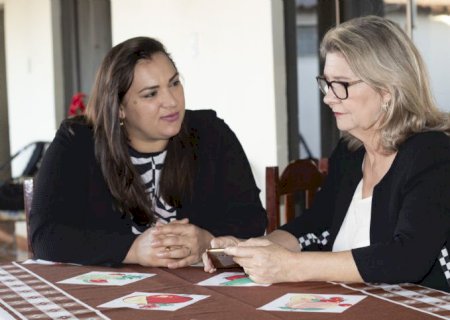 Silvana Cordeiro e Marines Oliveira comemoram os avanços do Programa de Governo