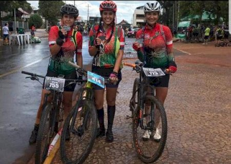 Ciclistas de Aral Moreira destacam nome do município em competição estadual em Bonito