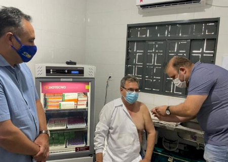 Aral Moreira abriu nessa terça-feira, vacinação contra covid-19