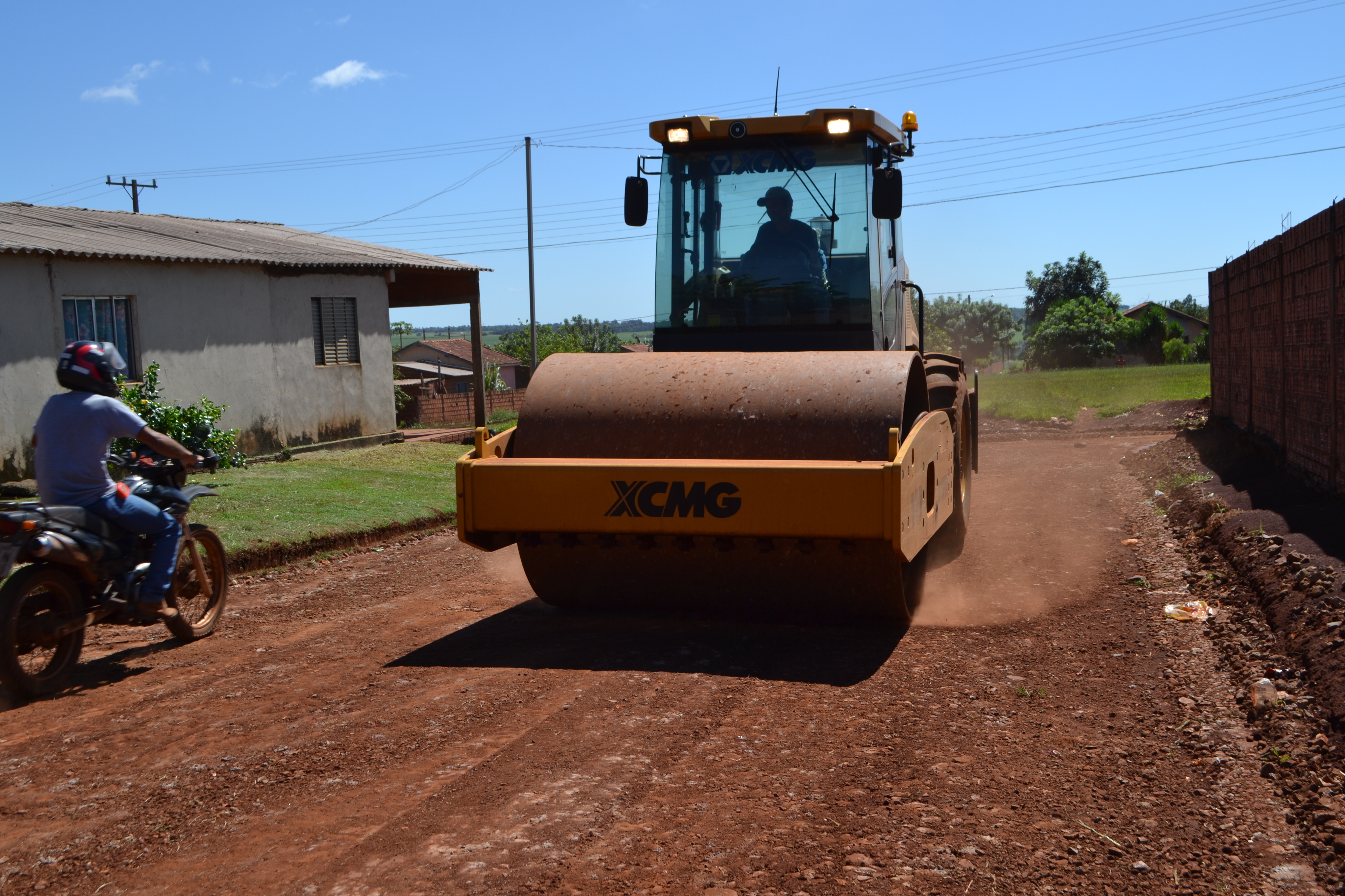 Rolo foi utilizado na compacta&ccedil;&atilde;o das vias