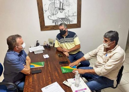 Vereadores Giovani Corbari e Wilson Gonçalves solicitam a Vander Loubet recursos para a saúde