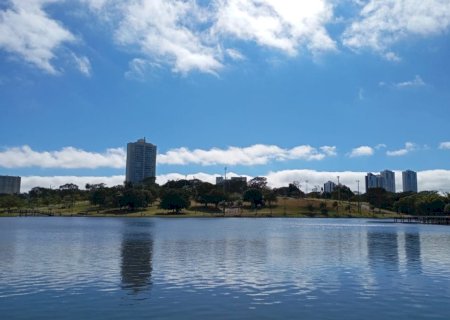 Nova frente fria traz chuva forte e previsão de frio para MS