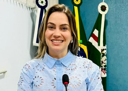 Camilla Fatala assume a presidência da Câmara Municipal e reforça compromisso com o diálogo e o futuro de Aral Moreira